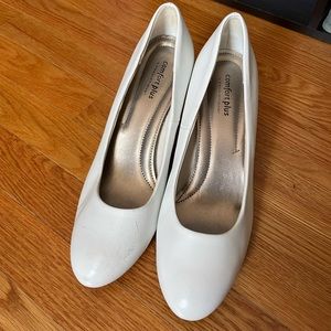White Kitten Heels (perfect for sorority rituals)